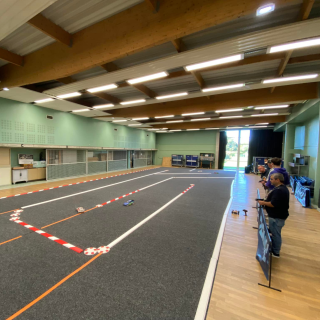 LOCALEMENT VÔTRE - Petits bolides pellerinais